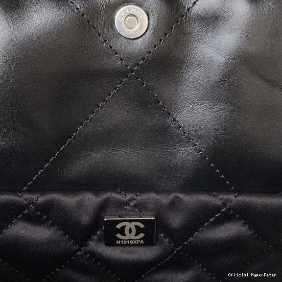 Hyper Peter -30×45×8cm HANDBAG CHANEL 22 0714